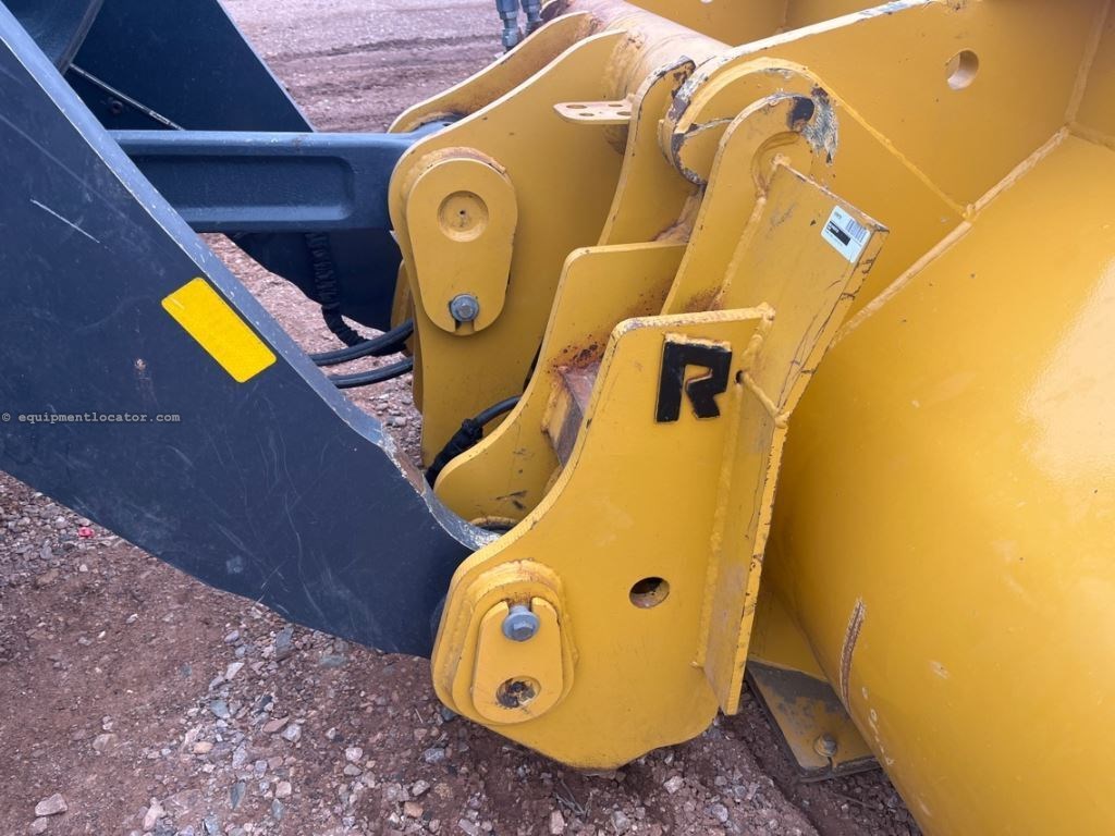 2023 John Deere 644G Image 19