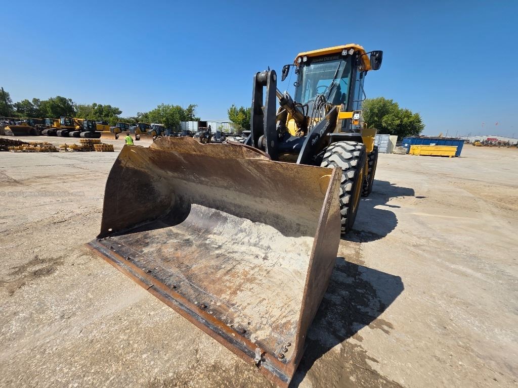 2024 John Deere 624P Image 5