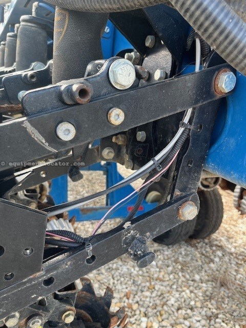 2018 Kinze 3700 Image 7