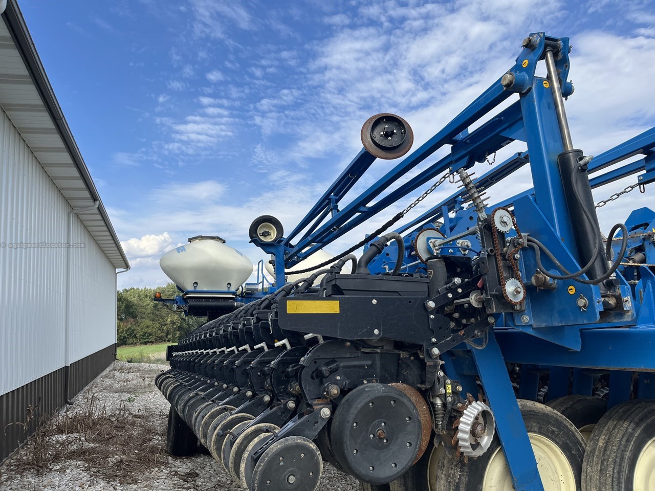 2018 Kinze 3700 Image 10