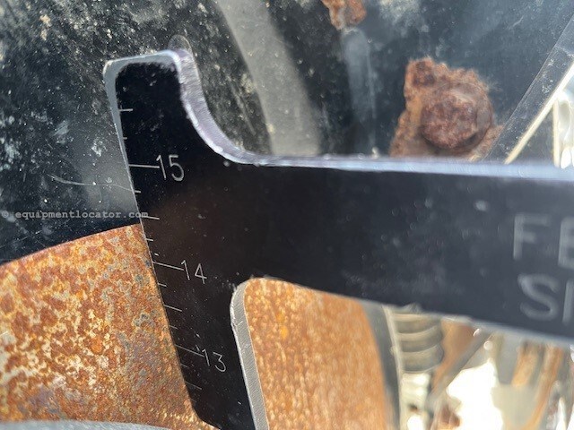 2018 Kinze 3700 Image 16