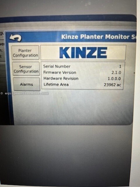 2018 Kinze 3700 Image 17