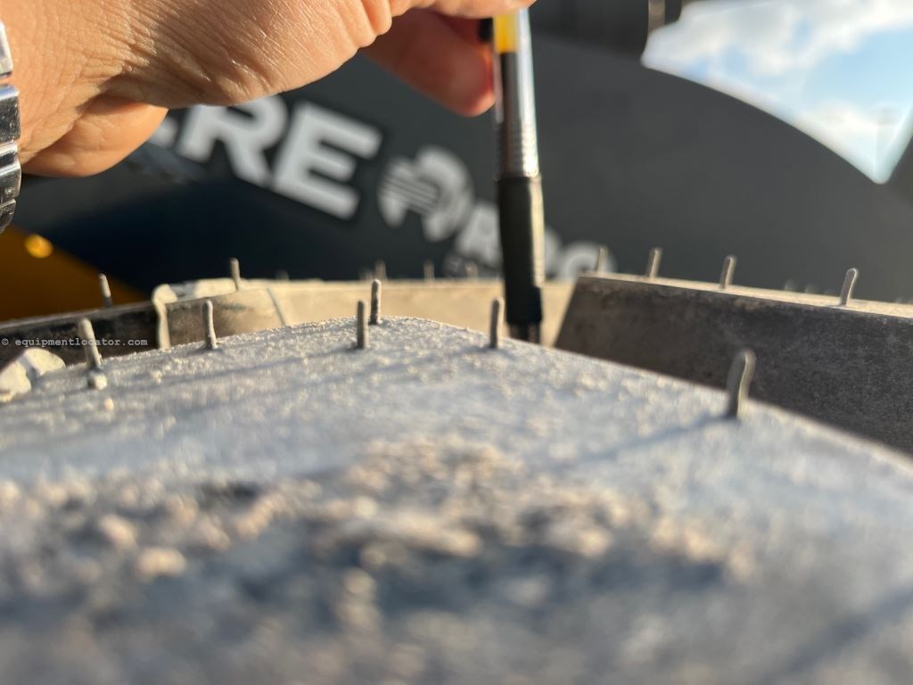 2023 John Deere 644P Image 36