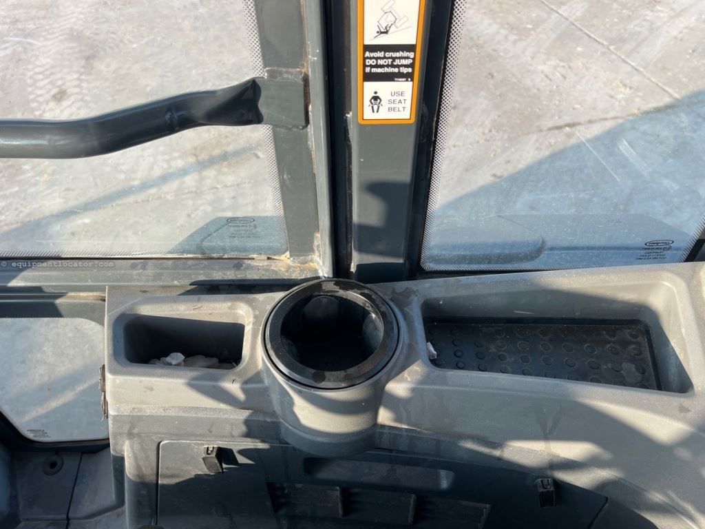 2023 John Deere 644P Image 48