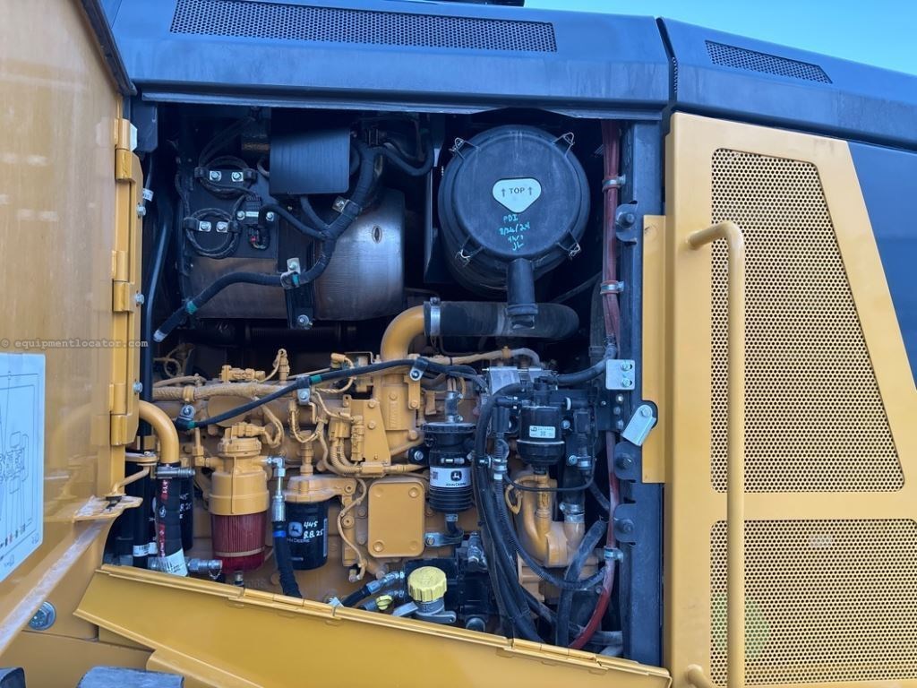 2024 John Deere 644G Image 14