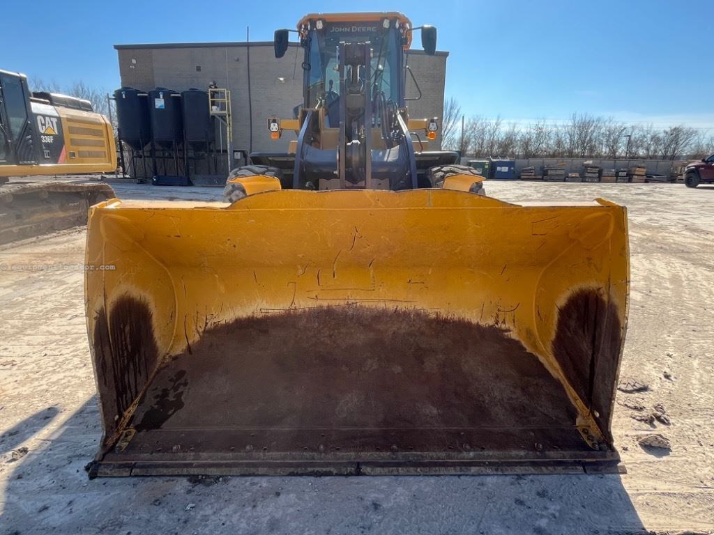 2024 John Deere 624P Image 2