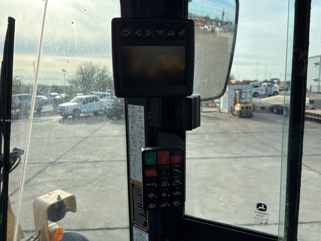 2023 John Deere 644G Image 20