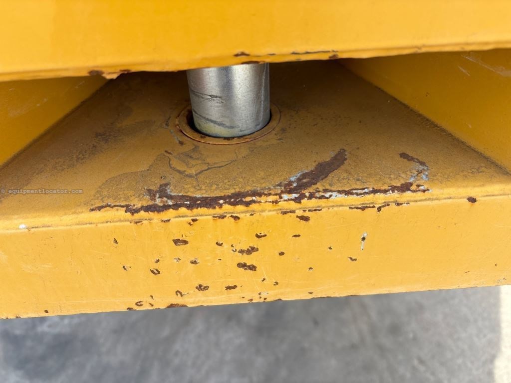 2023 John Deere 644G Image 22