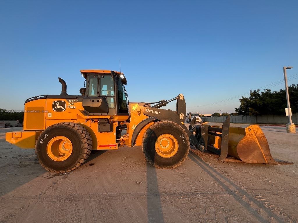 2023 John Deere 644P Image 2