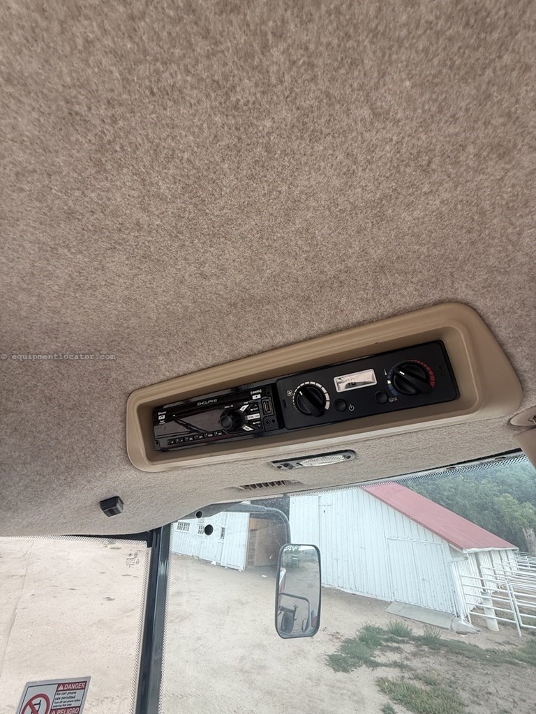 2019 Massey Ferguson WR9950 Image 10