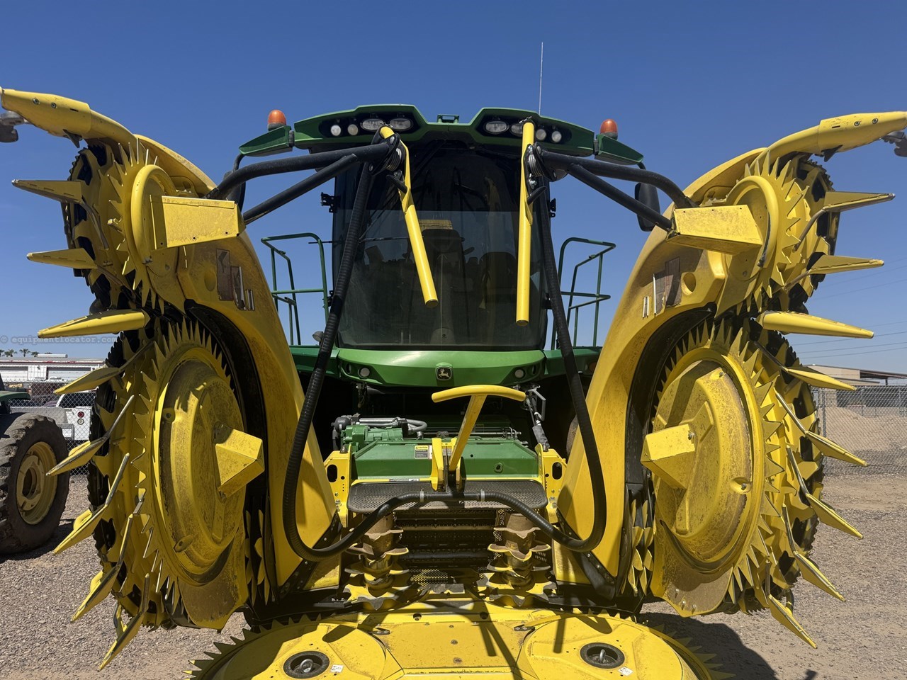 2016 John Deere 8800 Image 4