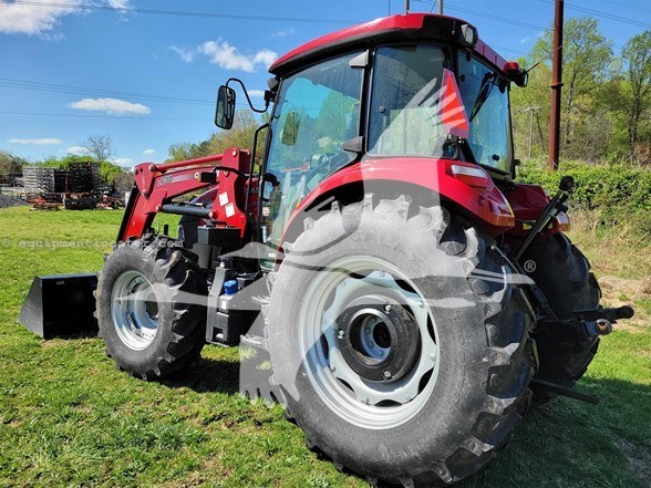 2023 Case IH FARMALL 100C Image 2