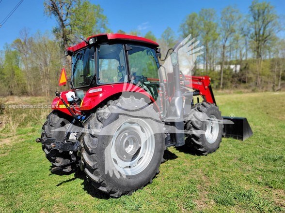 2023 Case IH FARMALL 100C Image 3
