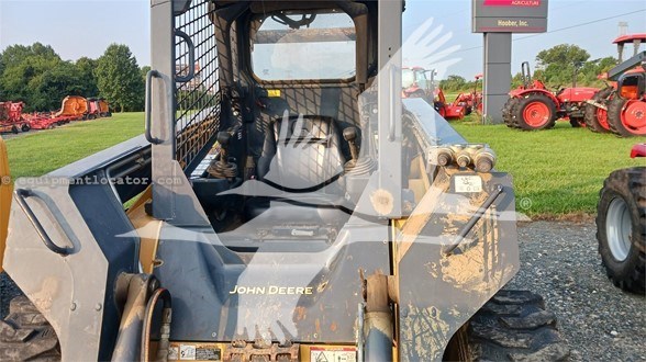 2015 John Deere 326E Image 2