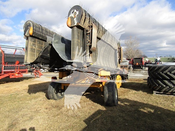 2014 Oxbo International Corporation 334 Image 4