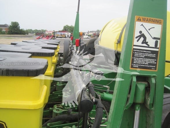 2006 John Deere 1780 Image 2