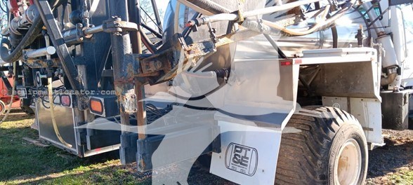 2004 Precision GN1300 Image 8