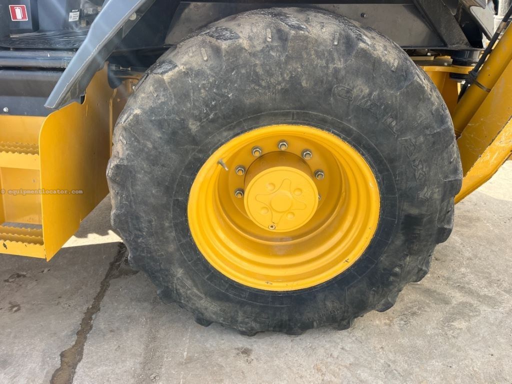 2023 John Deere 310SL Image 30