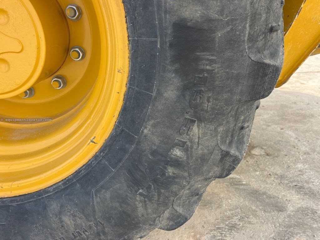 2023 John Deere 310SL Image 31