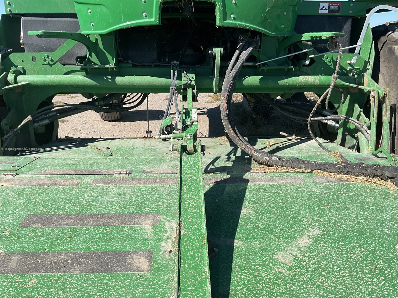 2023 John Deere W235R Image 10