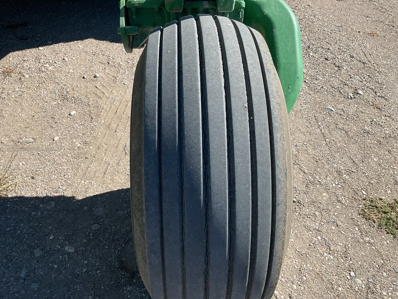 2023 John Deere W235R Image 14