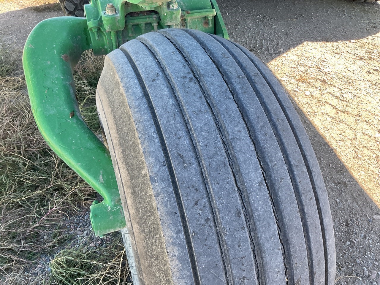 2023 John Deere W235R Image 17