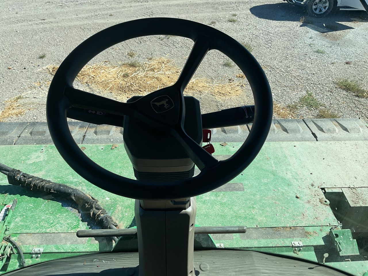 2023 John Deere W235R Image 14
