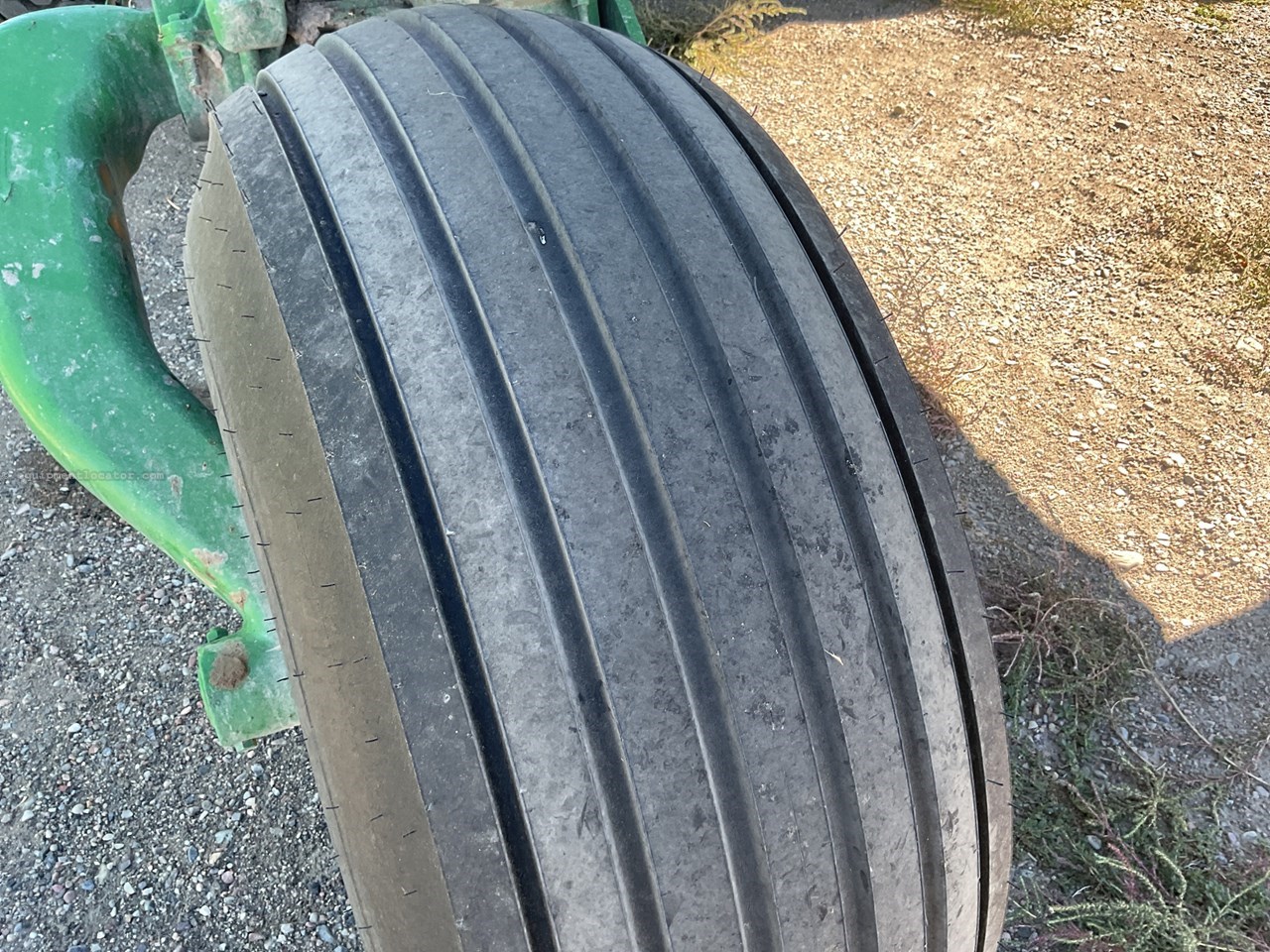 2023 John Deere W235R Image 26