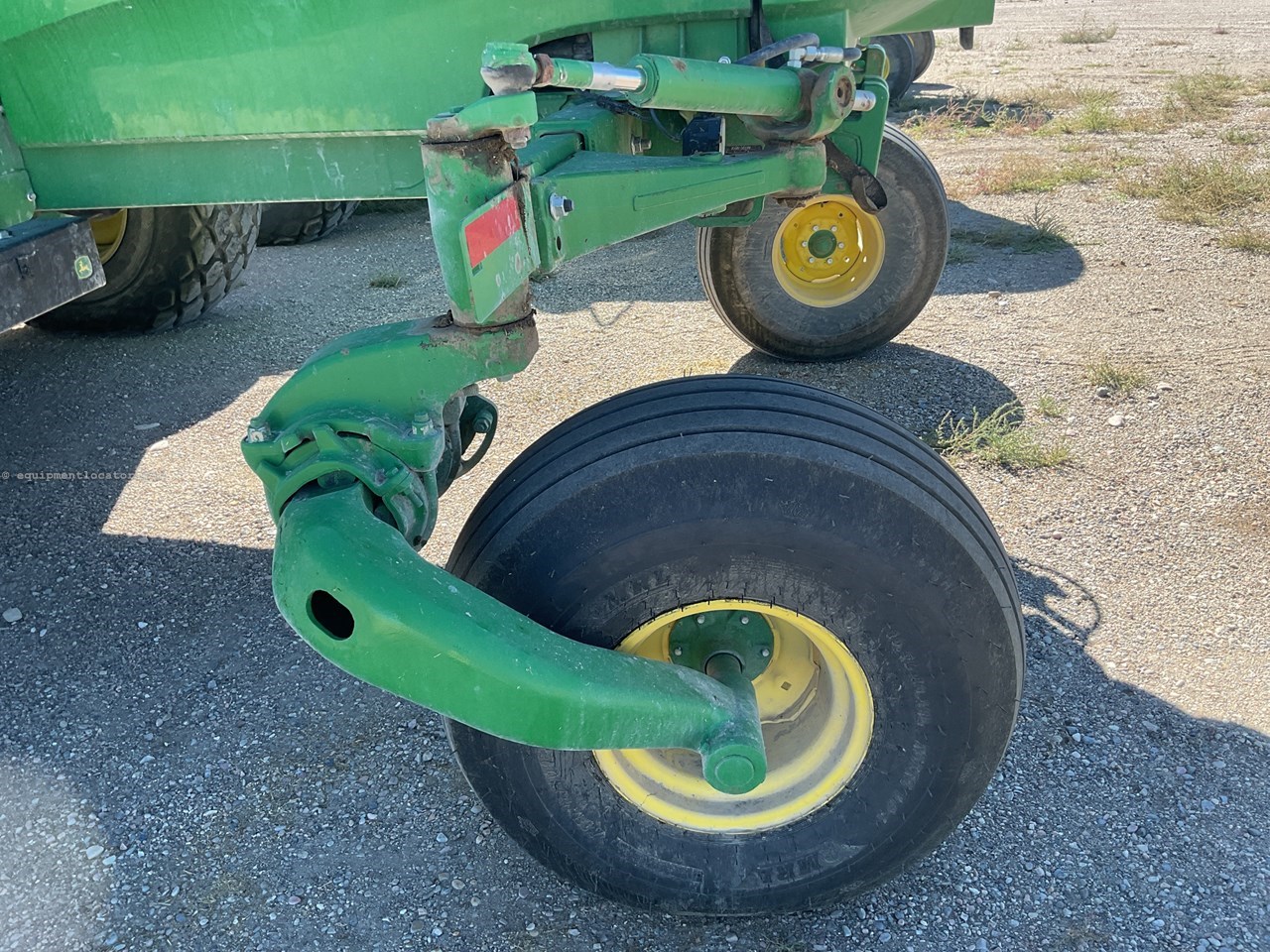 2023 John Deere W235R Image 19