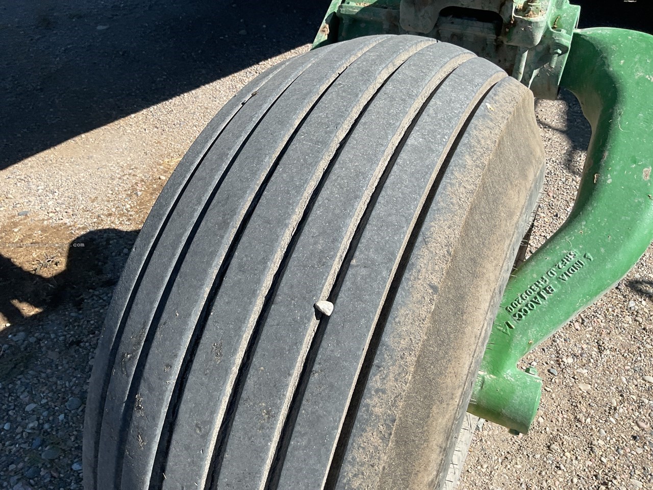 2023 John Deere W235R Image 27