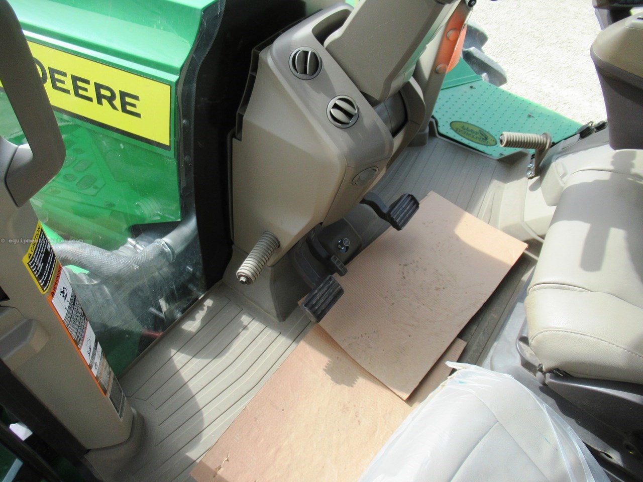 2024 John Deere 9R 640 Image 30