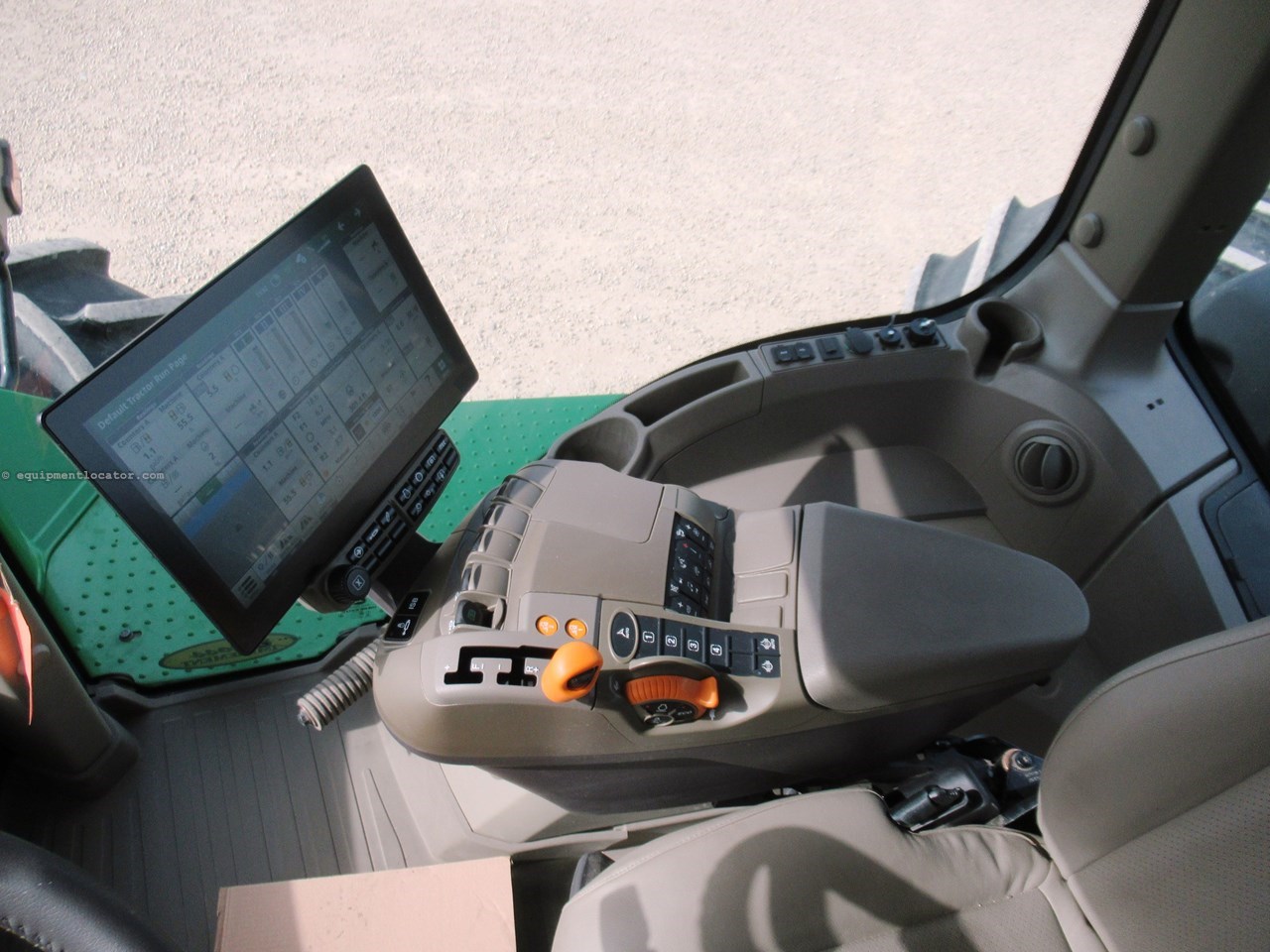 2024 John Deere 9R 640 Image 32