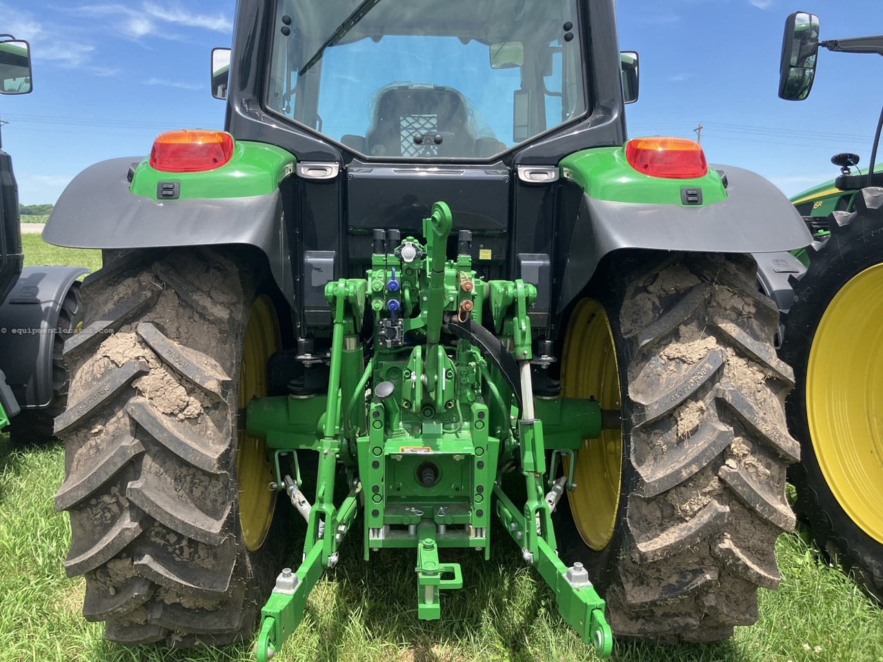 2024 John Deere 6120M Image 4