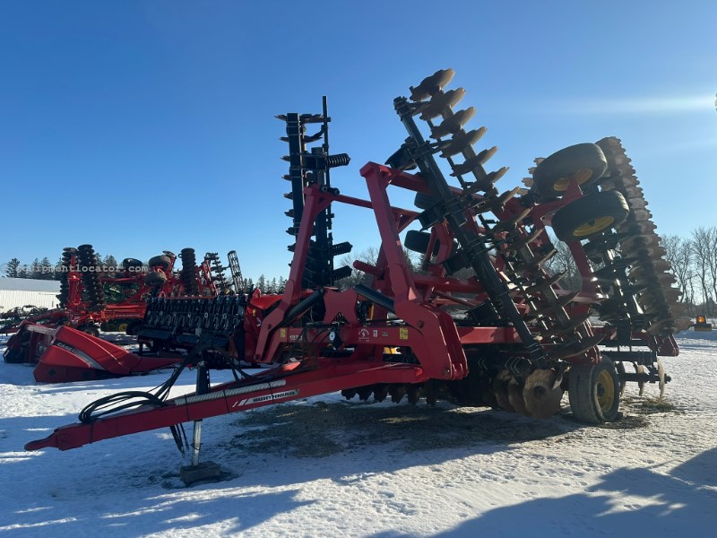 2012 Massey Ferguson 1830-38 Image 2