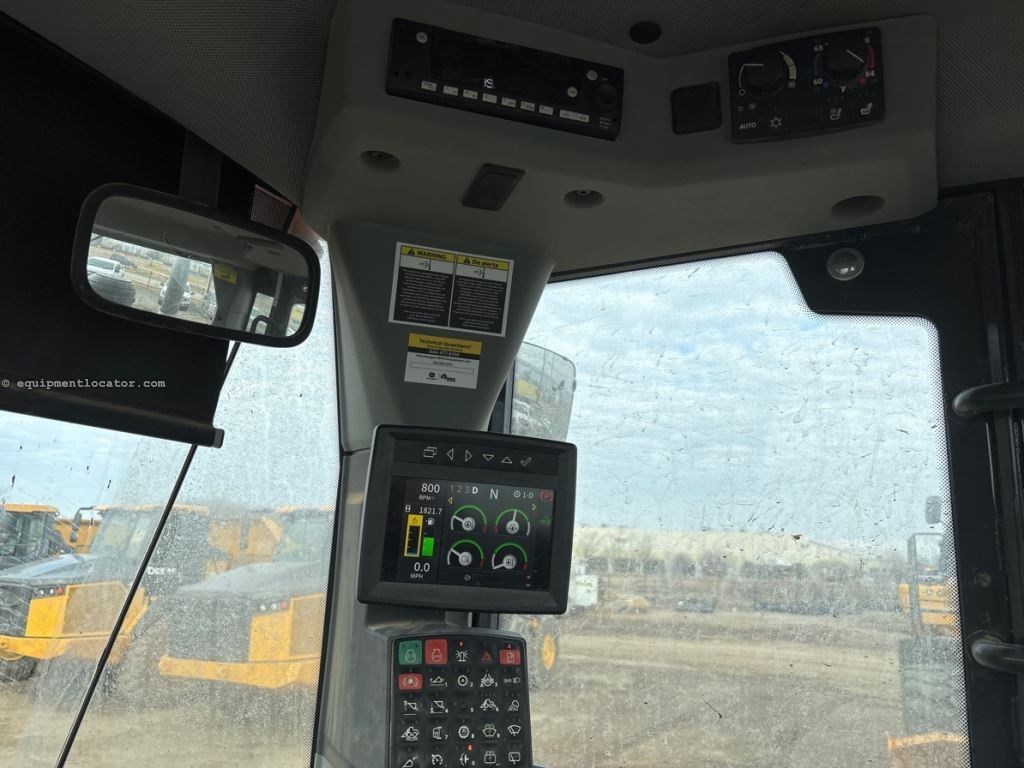 2024 John Deere 644P Image 46