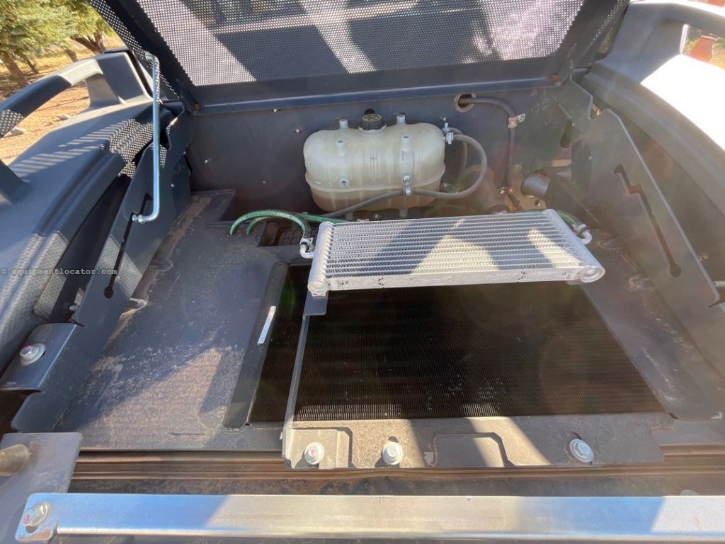 2024 John Deere 644P Image 24