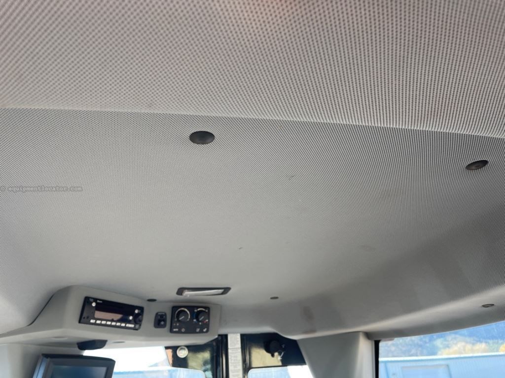 2024 John Deere 644P Image 40