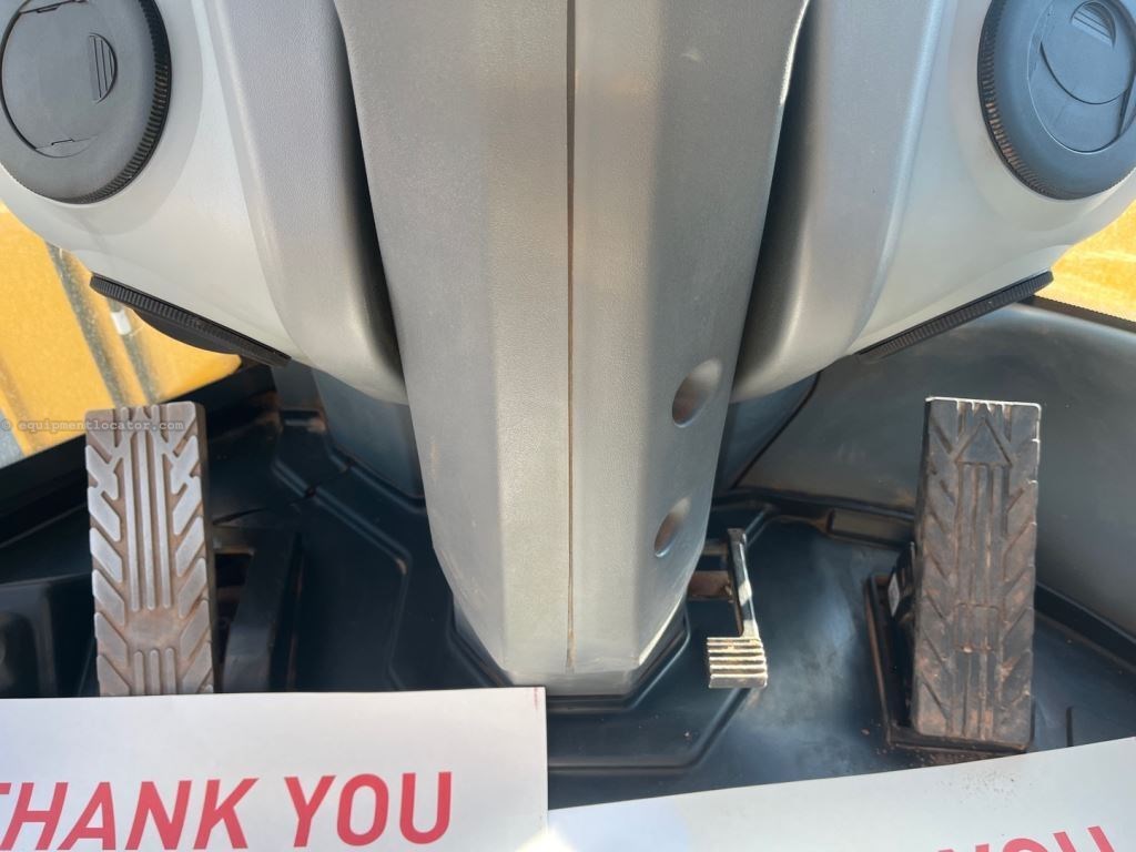 2024 John Deere 644P Image 45