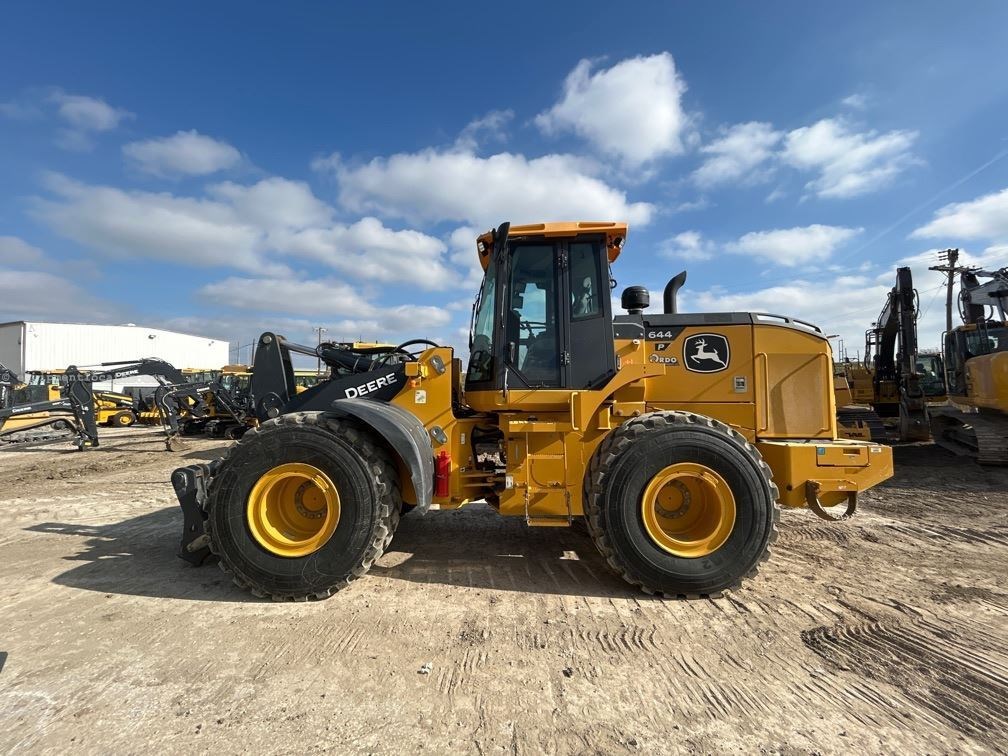2023 John Deere 644P Image 2