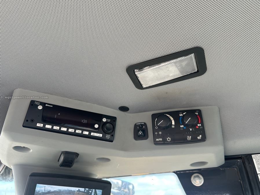 2023 John Deere 644P Image 48