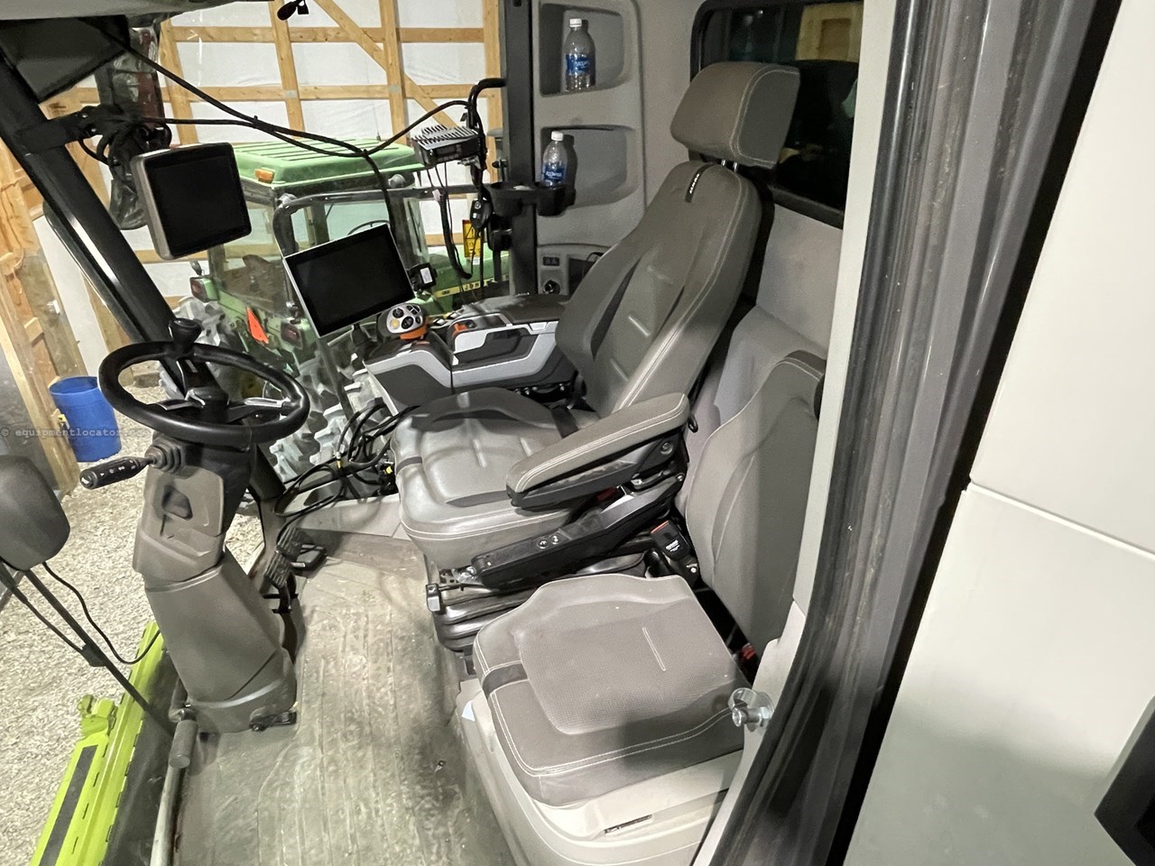2023 CLAAS 8700 Image 10