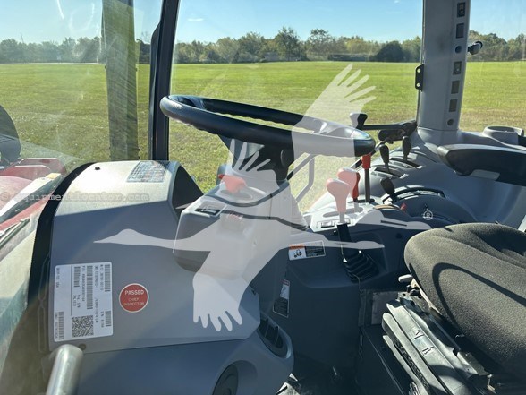 2019 Kubota M5-111D Image 25