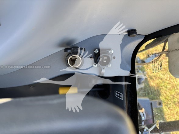 2019 Kubota M5-111D Image 35