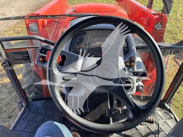 2019 Kubota M5-111D Image 43