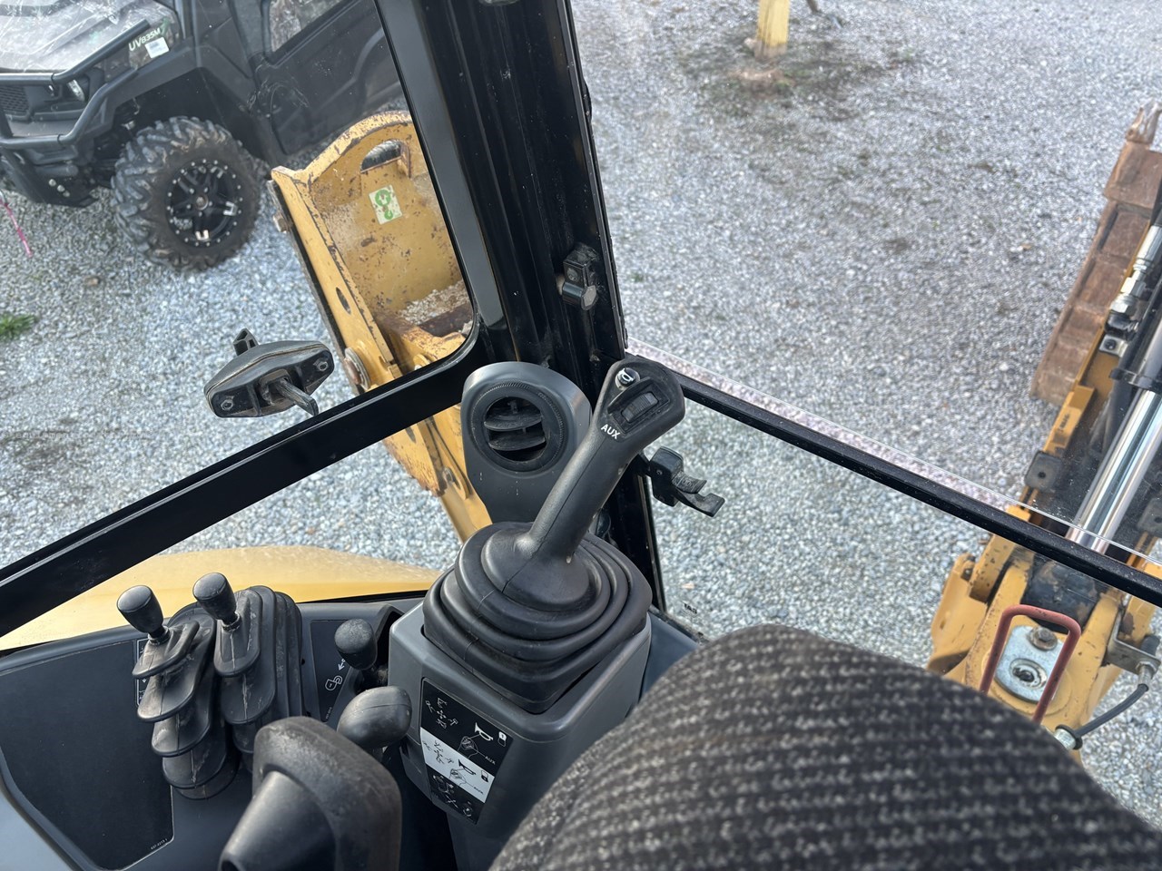 2020 Caterpillar 420F Image 10