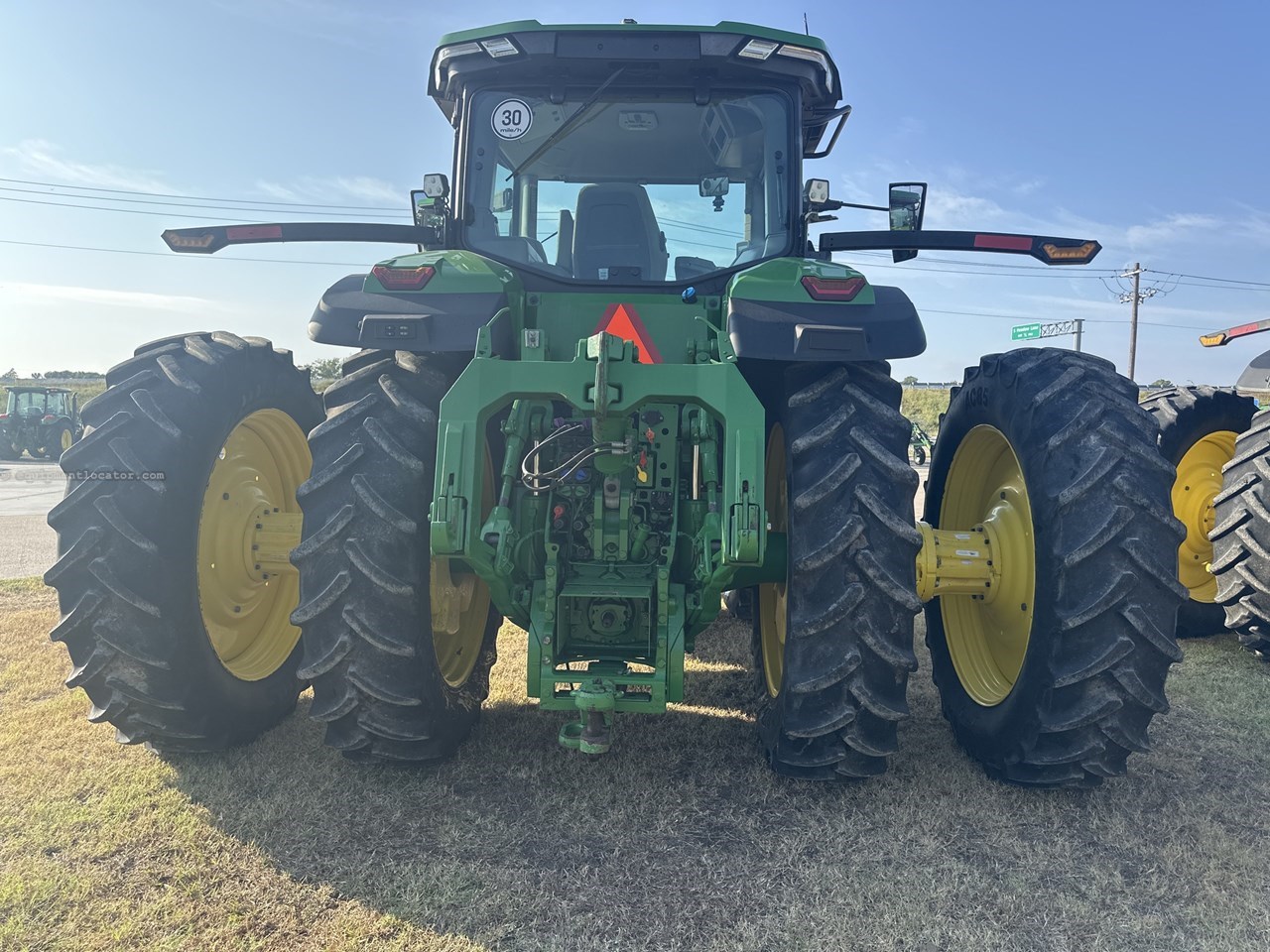 2023 John Deere 8R 340 Image 10