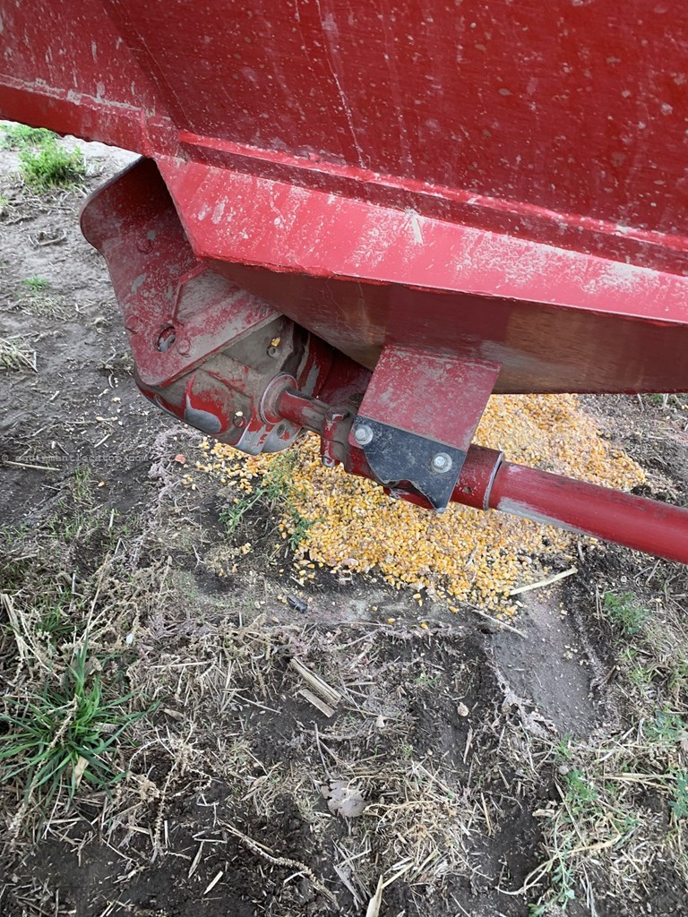 2017 J & M 1151 Image 10