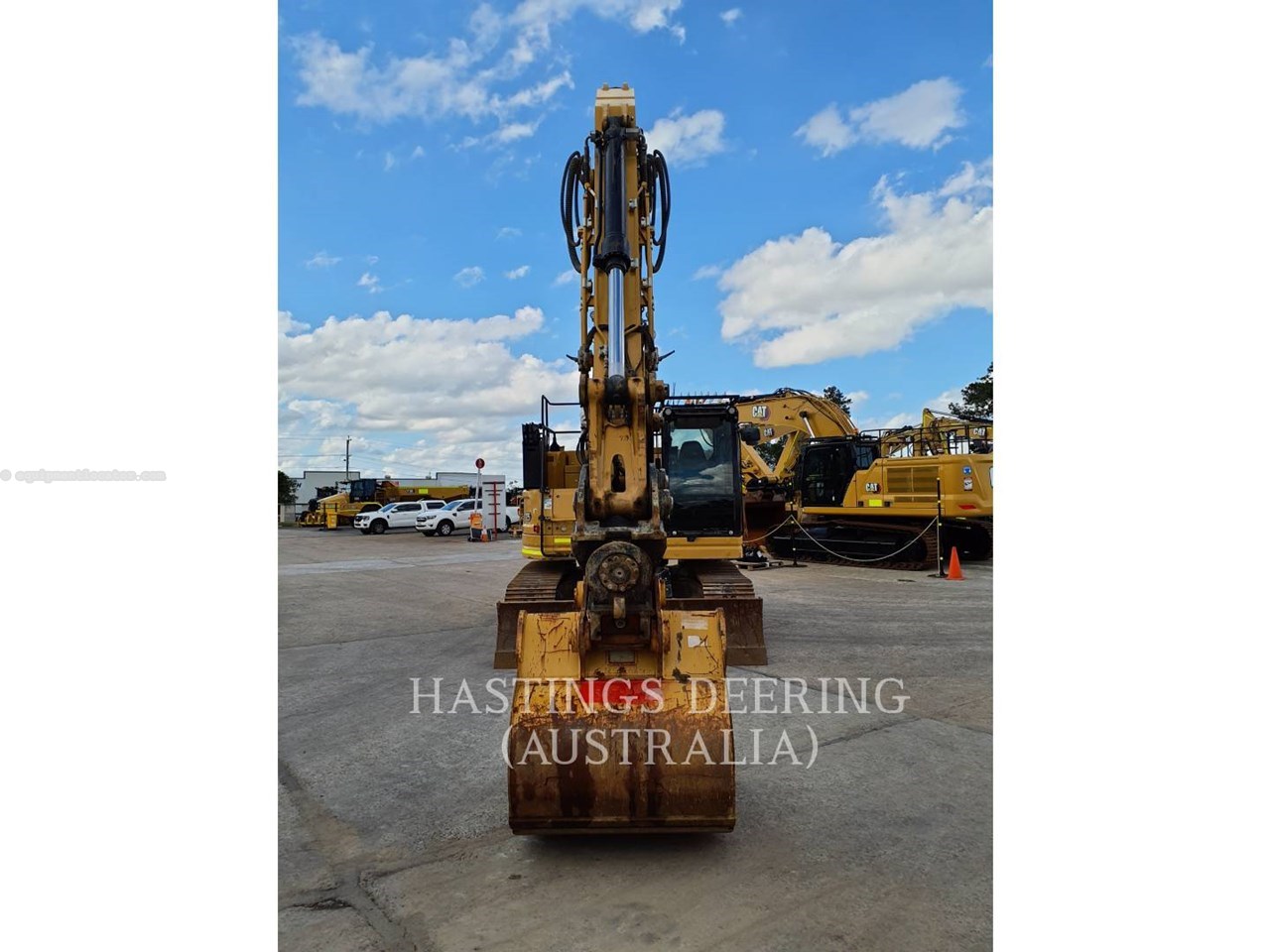 2021 Caterpillar 325-07 Image 10