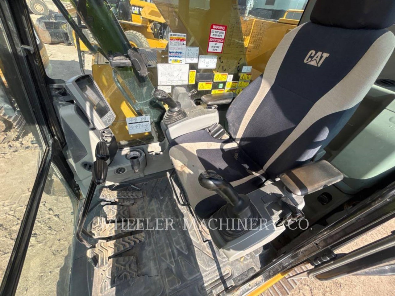 2019 Caterpillar 325F CR CF Image 3