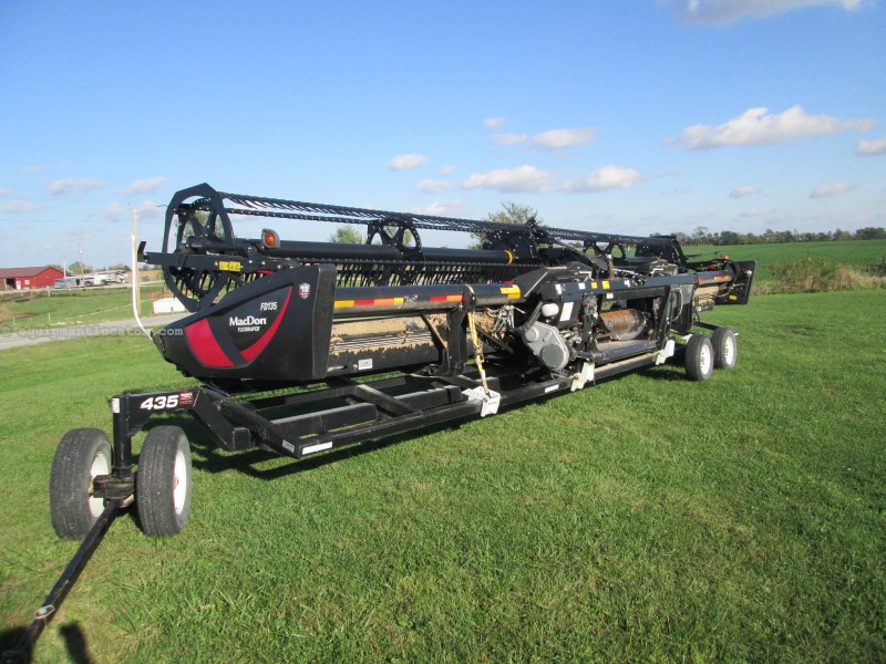 2019 MacDon FD135 Image 10